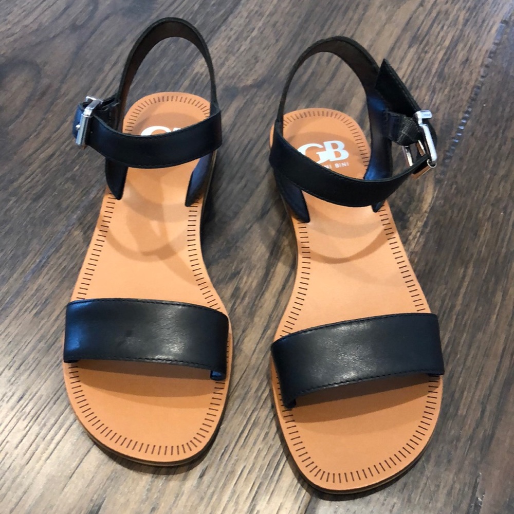 Gianni Bini black Karry-On banded sandals, size 6, never worn